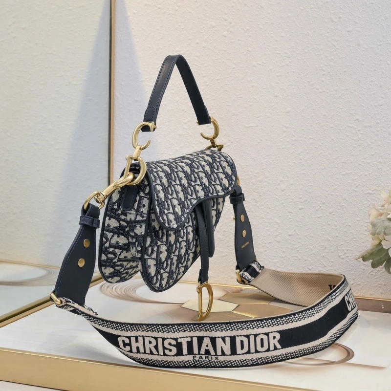 D10r saddle bags 4220c-0247