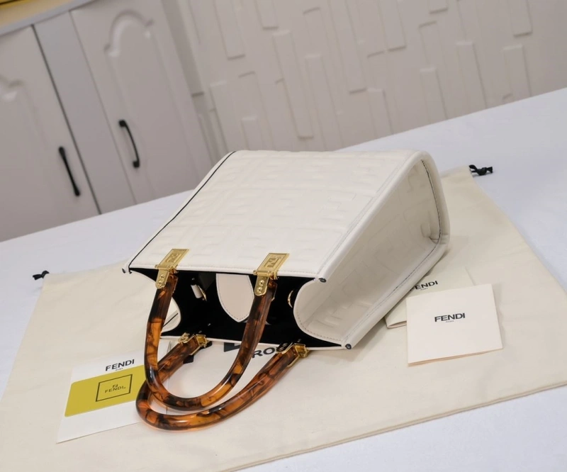 F**di shopping bags 4220c-0269