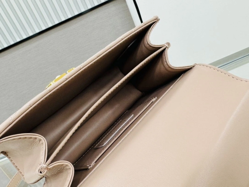 D10r top handle bags 4220c-0297