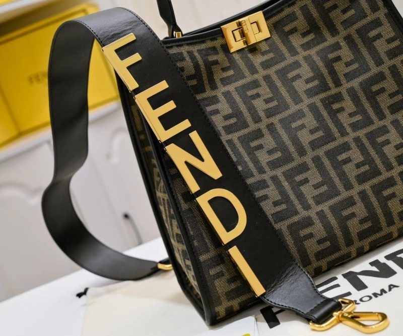 F**di shopping bags 4220c-0332