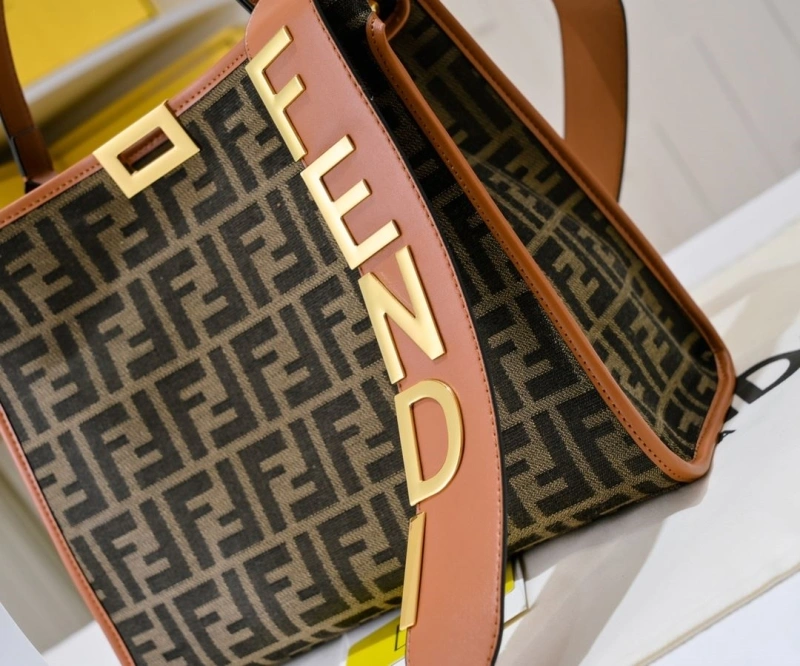 F**di shopping bags 4220c-0333