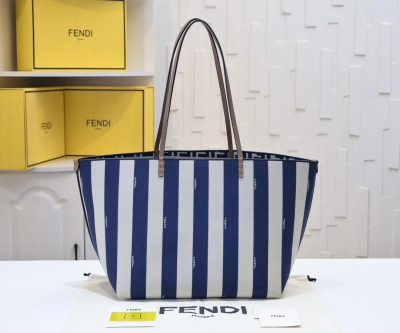 F**di shopping bags 4220c-0339