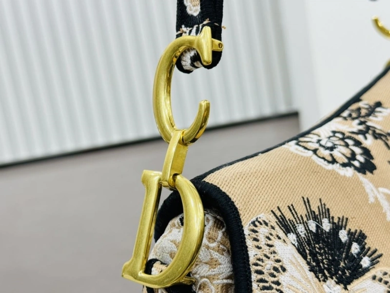 D10r saddle bags 4220c-0409