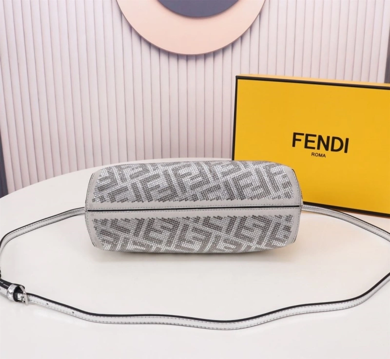 F**di first bags 4220c-0427