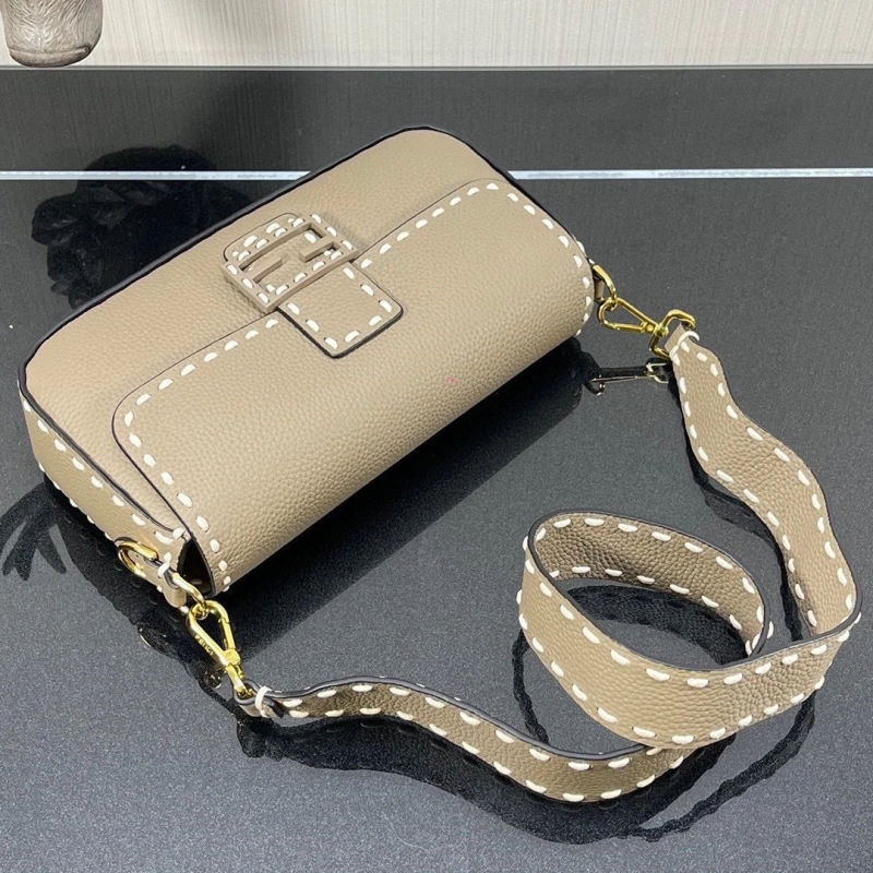 F**di baguette bags 4220d-0006