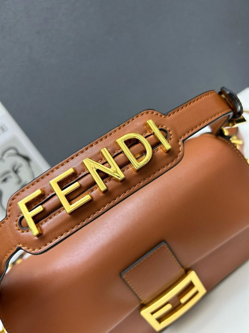 F**di baguette bags 4220d-0008