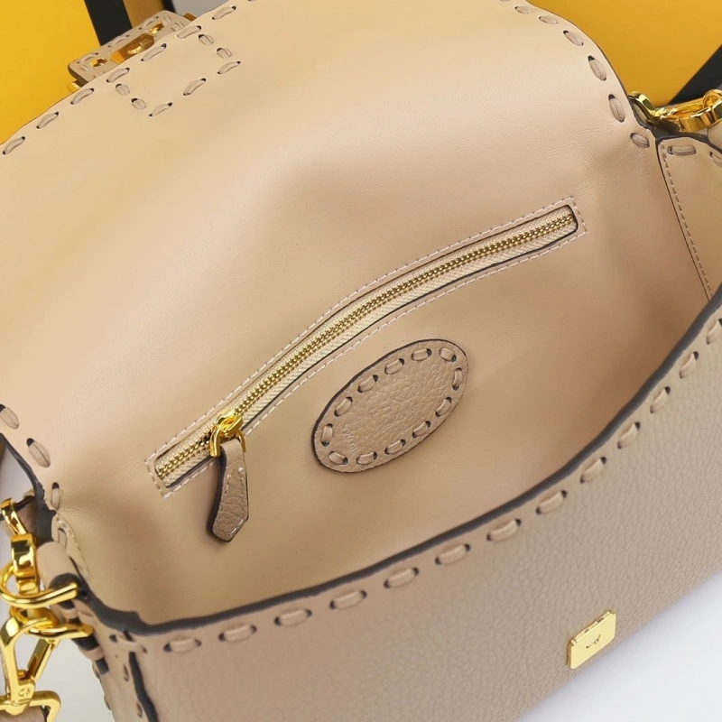 F**di baguette bags 4220d-0029