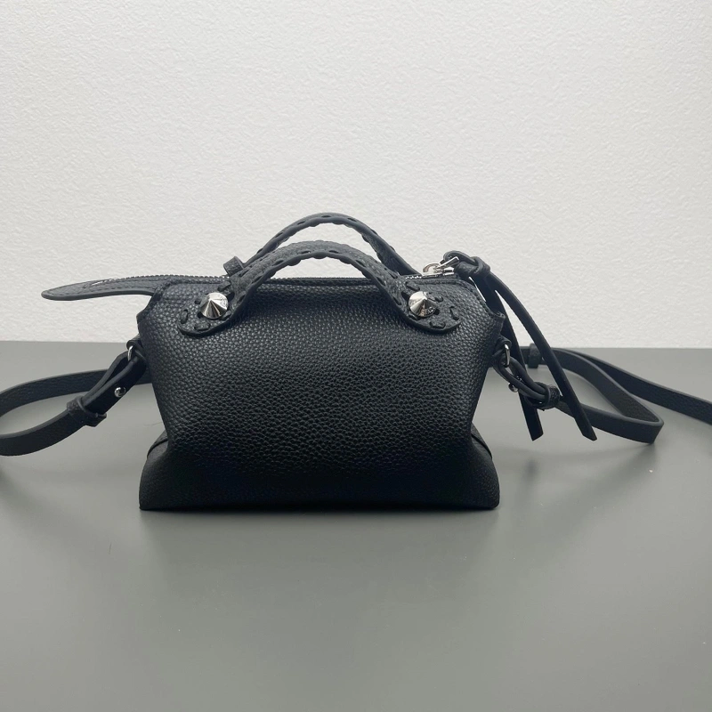 F**di top handle bags 4220d-0135
