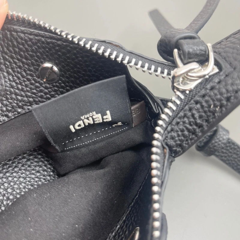 F**di top handle bags 4220d-0135