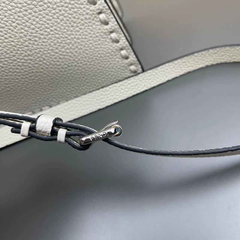 F**di top handle bags 4220d-0142