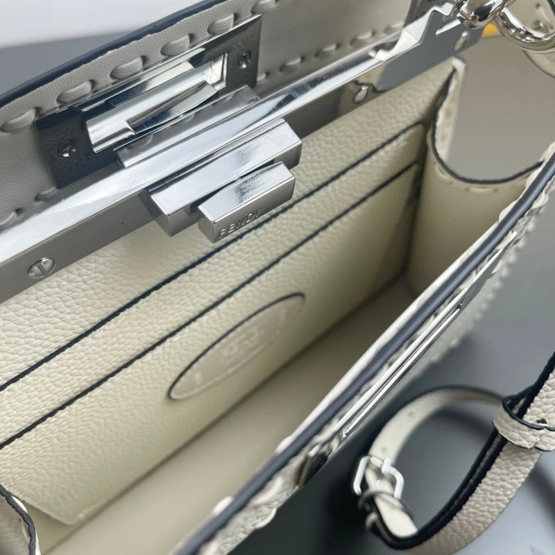 F**di top handle bags 4220d-0147