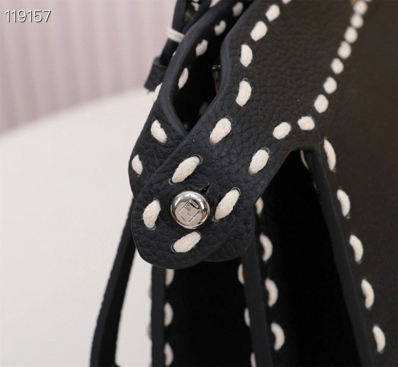 F**di top handle bags 4220d-0185