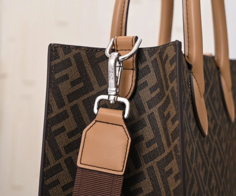 F**di shopping bags 4220d-0496