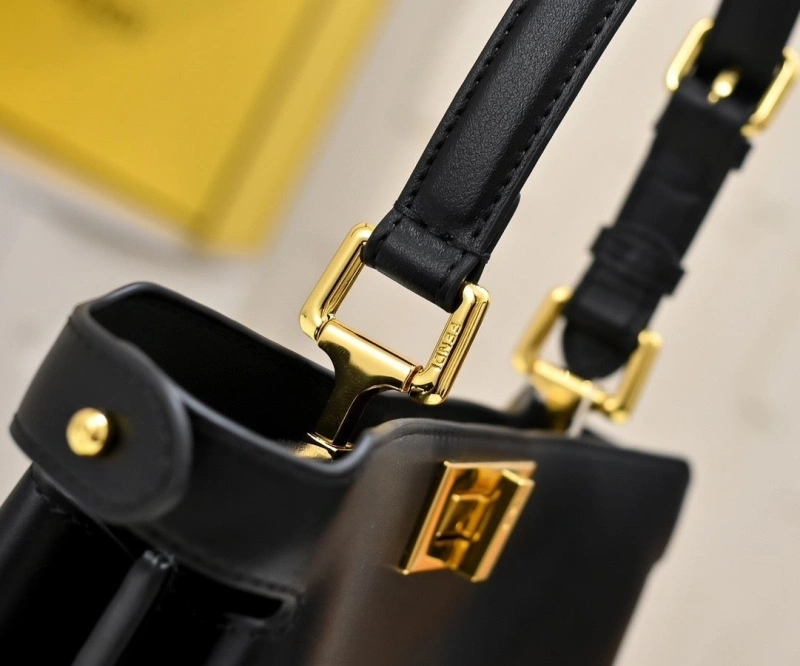 F**di top handle bags 4220d-0508