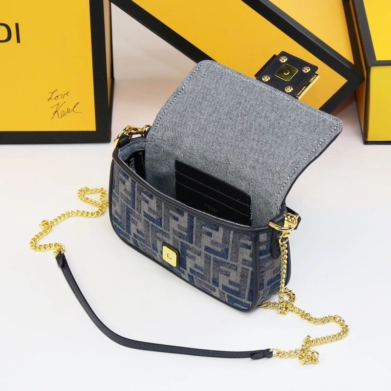 F**di baguette bags 4220d-0555