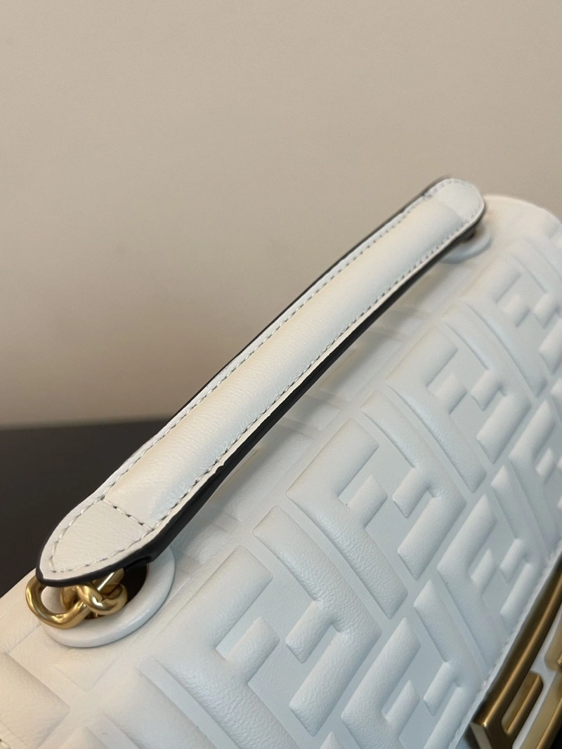 F**di baguette bags 4222c-0047