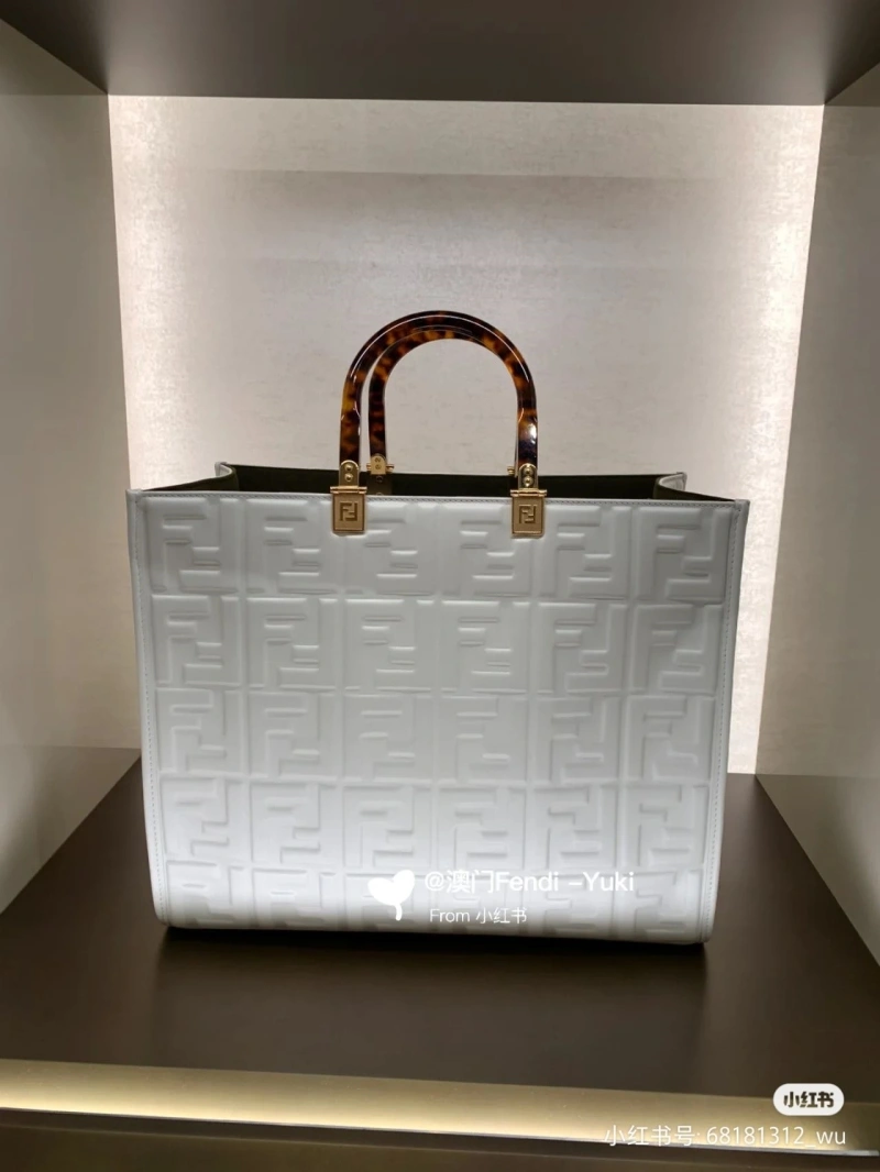 F**di shopping bags 4222c-0053