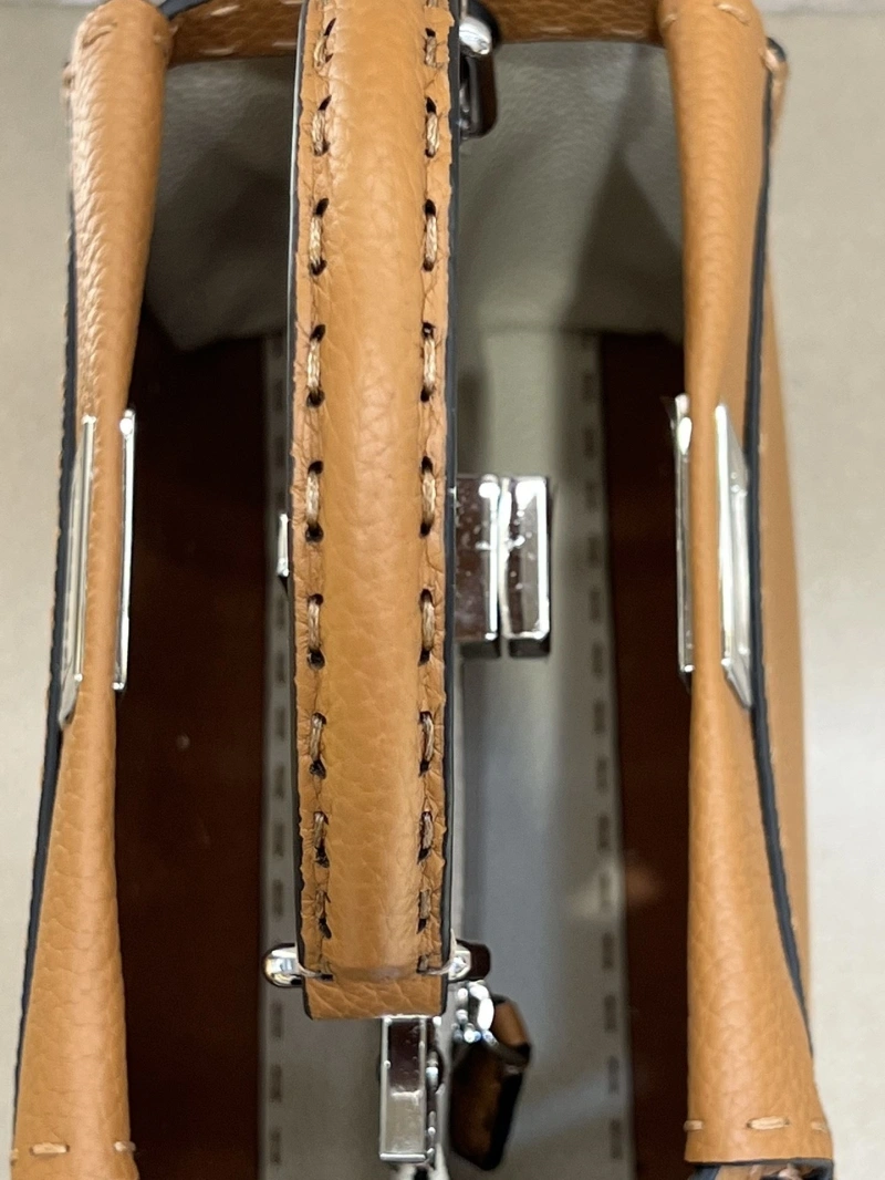 F**di top handle bags 4222c-0067