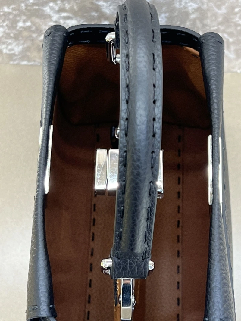 F**di top handle bags 4222c-0068
