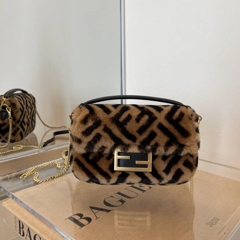 F**di baguette bags 4222c-0076