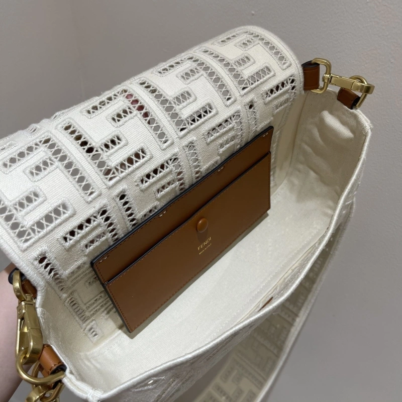 F**di baguette bags 4222c-0110