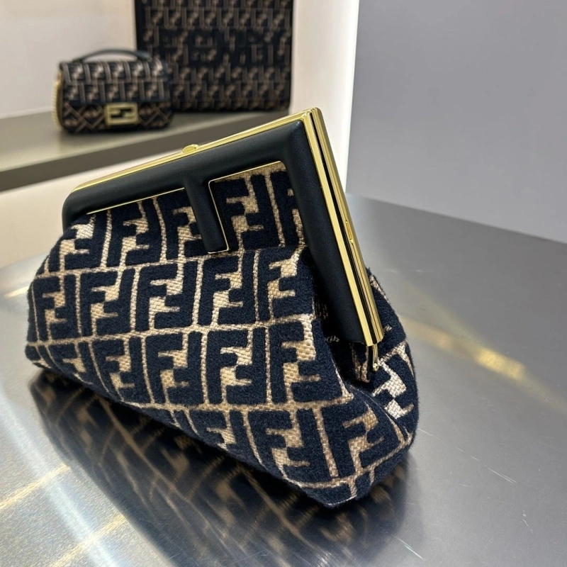 F**di first bags 4222c-0129