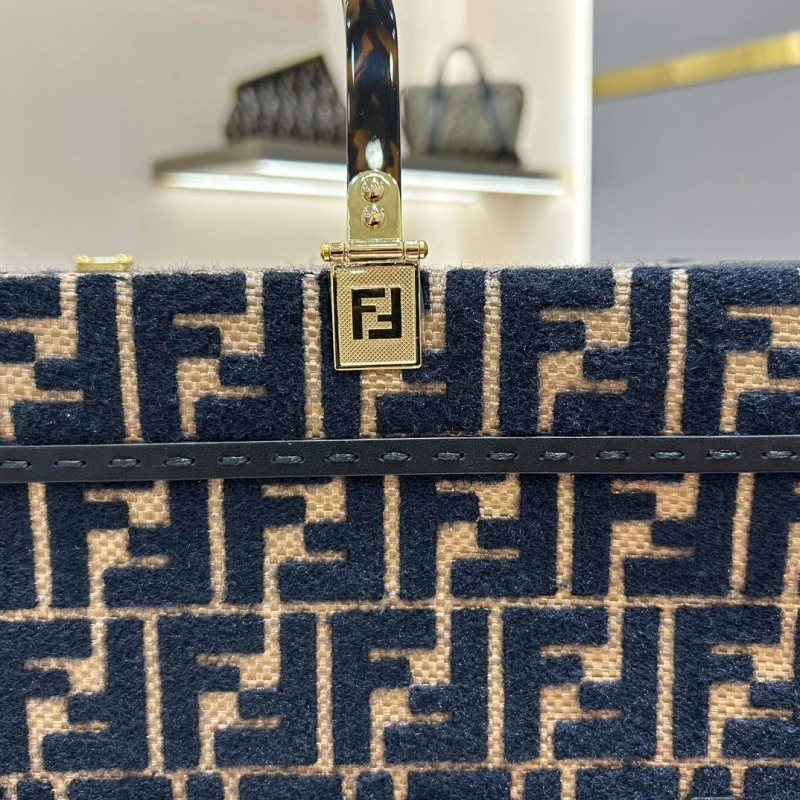 F**di shopping bags 4222c-0133