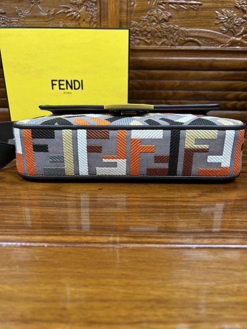 F**di baguette bags 4222c-0143