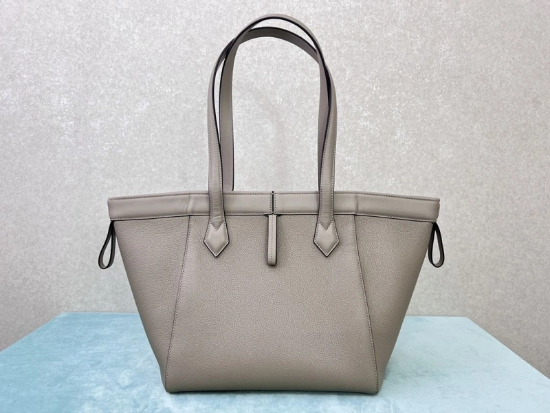 F**di shopping bags 4222c-0146