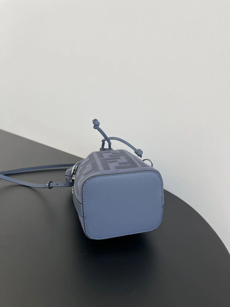 F**di bucket bags 4222c-0157