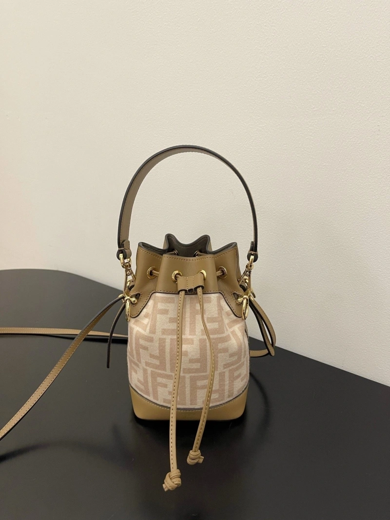 F**di bucket bags 4222c-0168