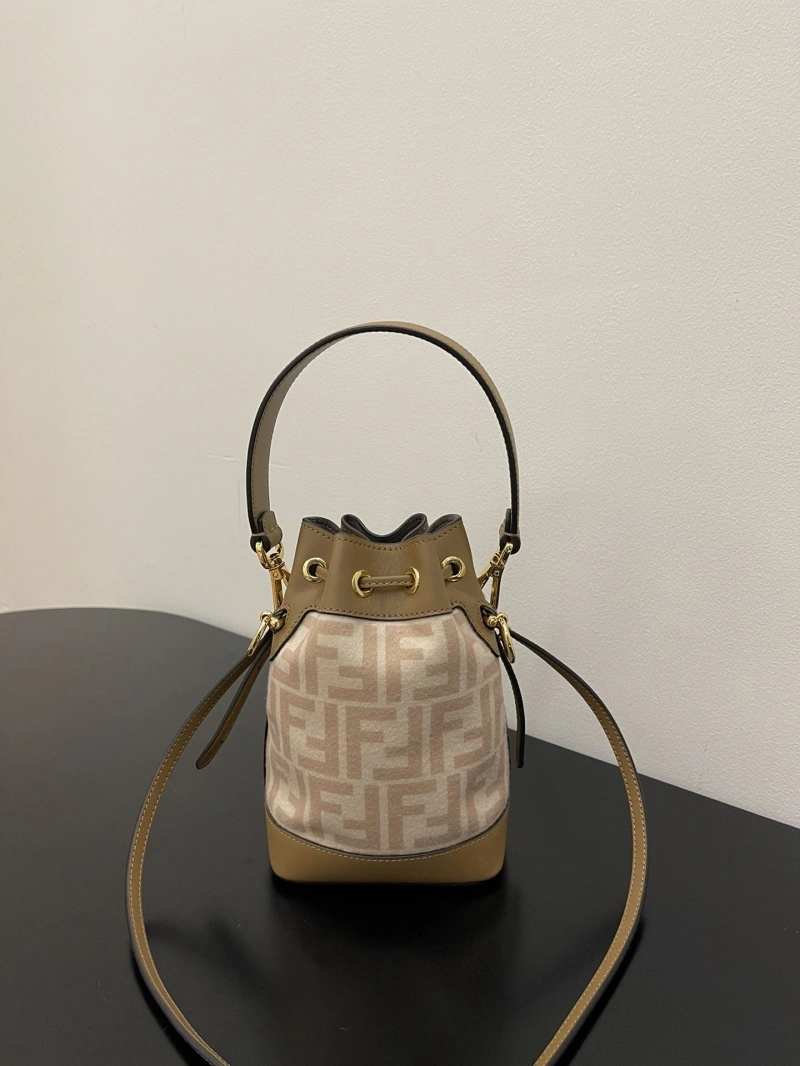 F**di bucket bags 4222c-0168