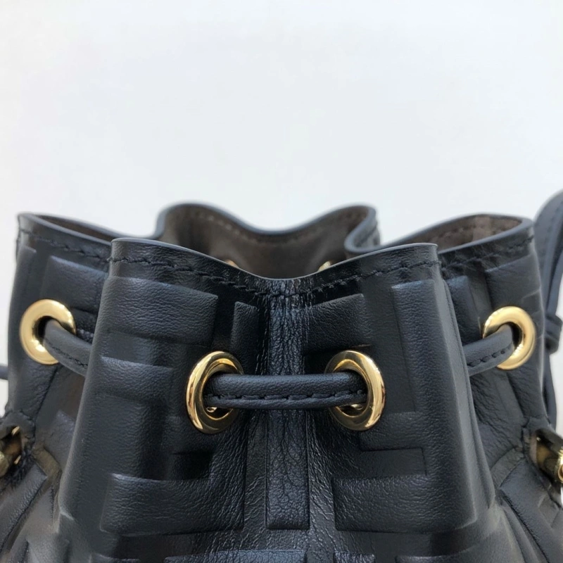 F**di bucket bags 4222c-0170