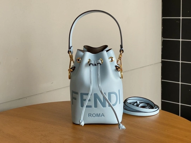F**di bucket bags 4222c-0174