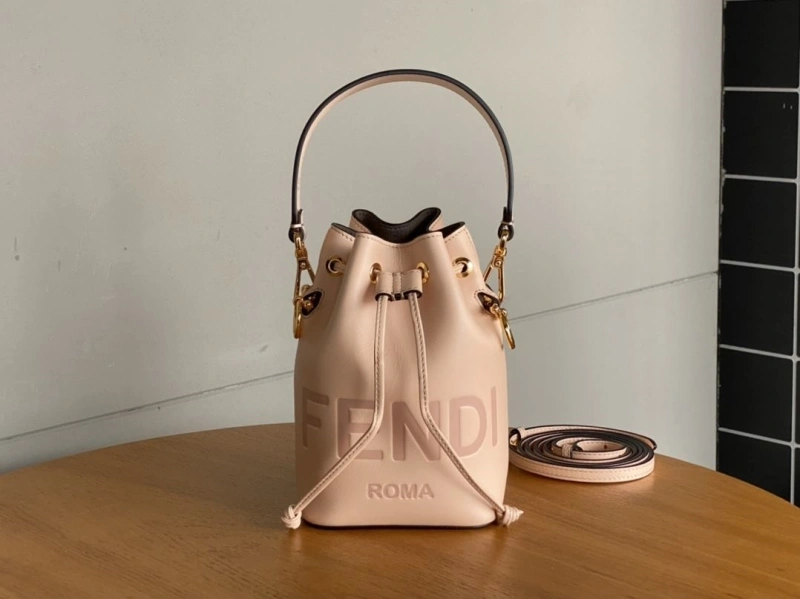 F**di bucket bags 4222c-0176