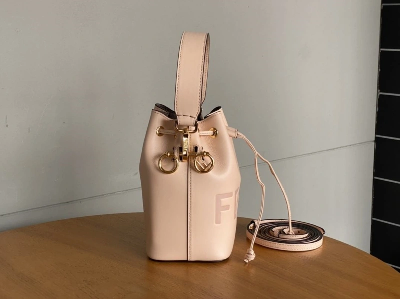F**di bucket bags 4222c-0176