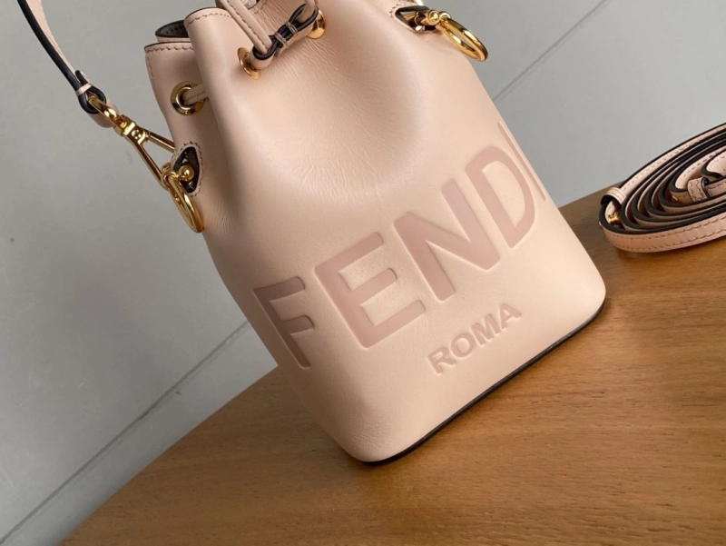 F**di bucket bags 4222c-0176