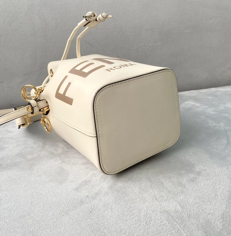 F**di bucket bags 4222c-0179