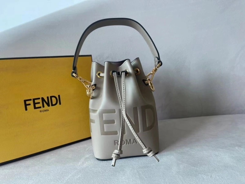 F**di bucket bags 4222c-0181
