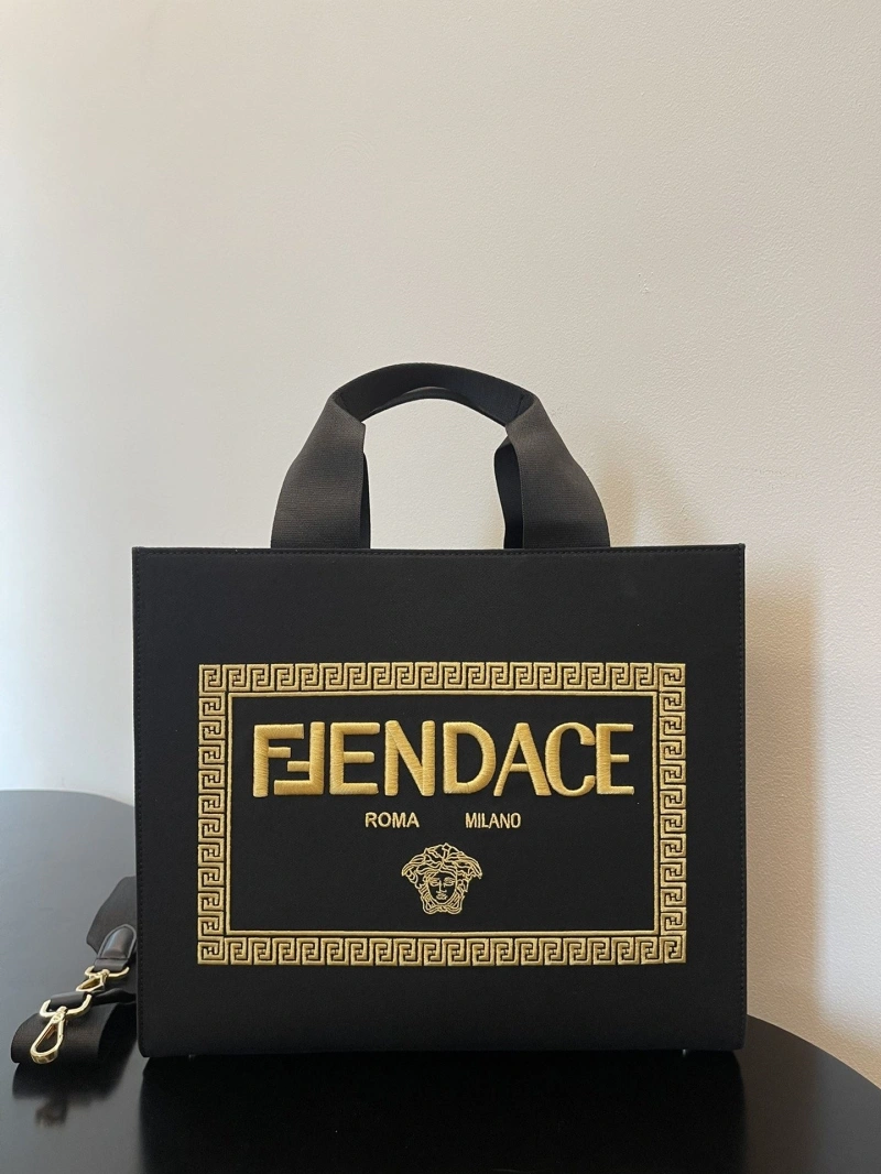 F**di shopping bags 4222c-0204