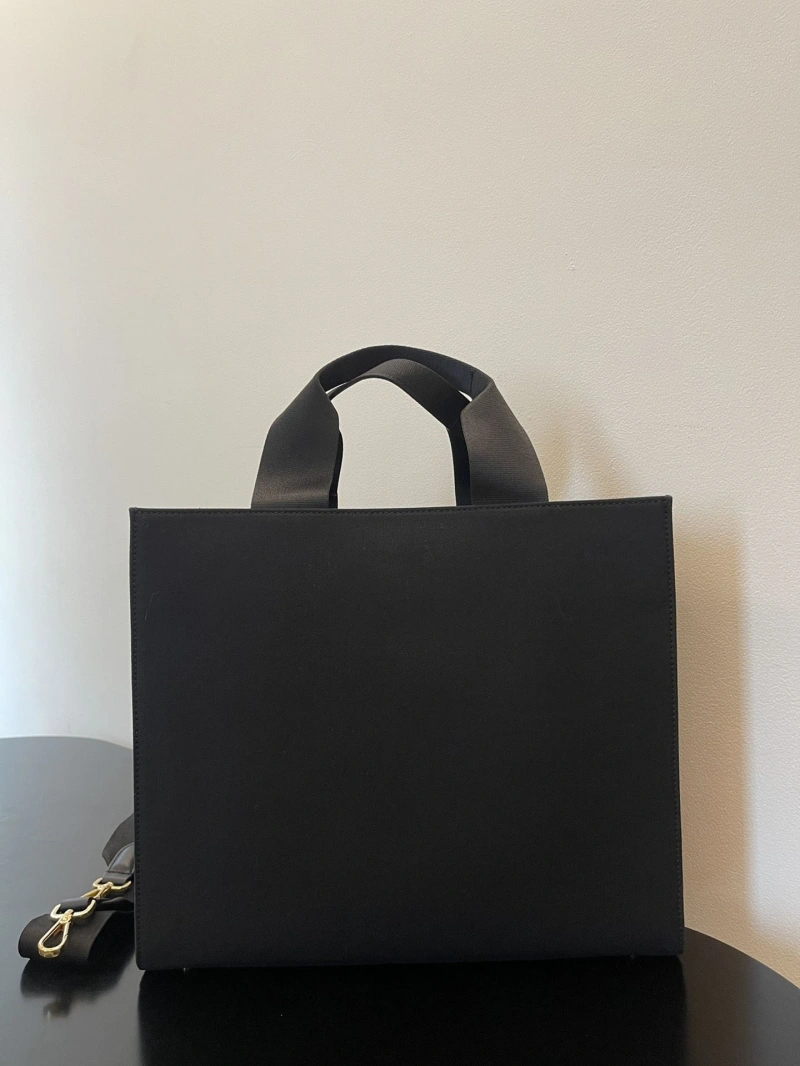 F**di shopping bags 4222c-0204