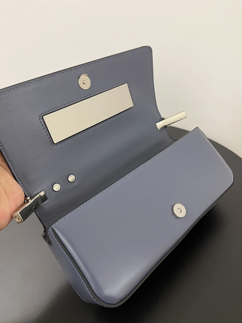 F**di top handle bags 4222c-0208