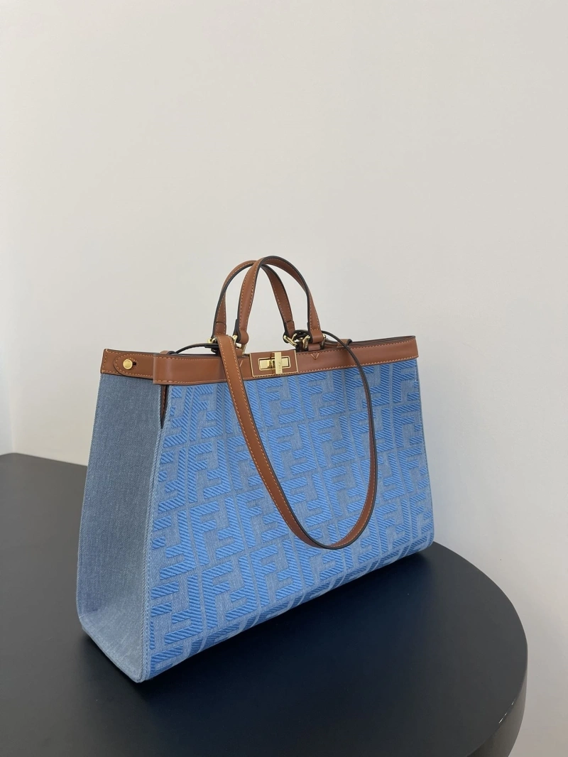 F**di shopping bags 4222c-0229
