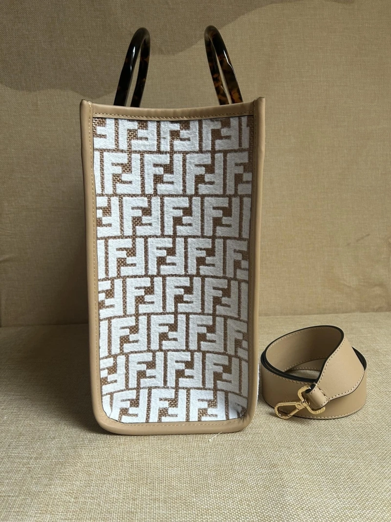 F**di shopping bags 4222c-0254