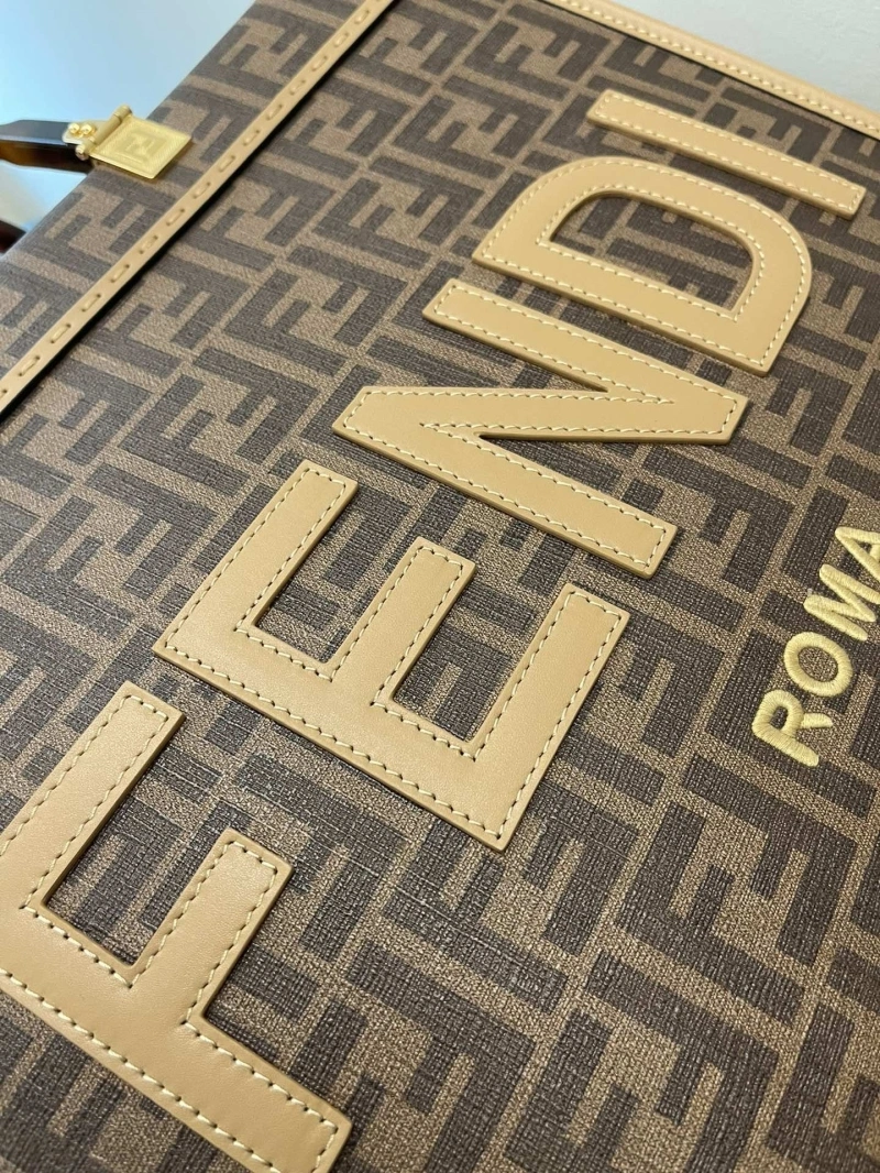 F**di shopping bags 4222c-0266