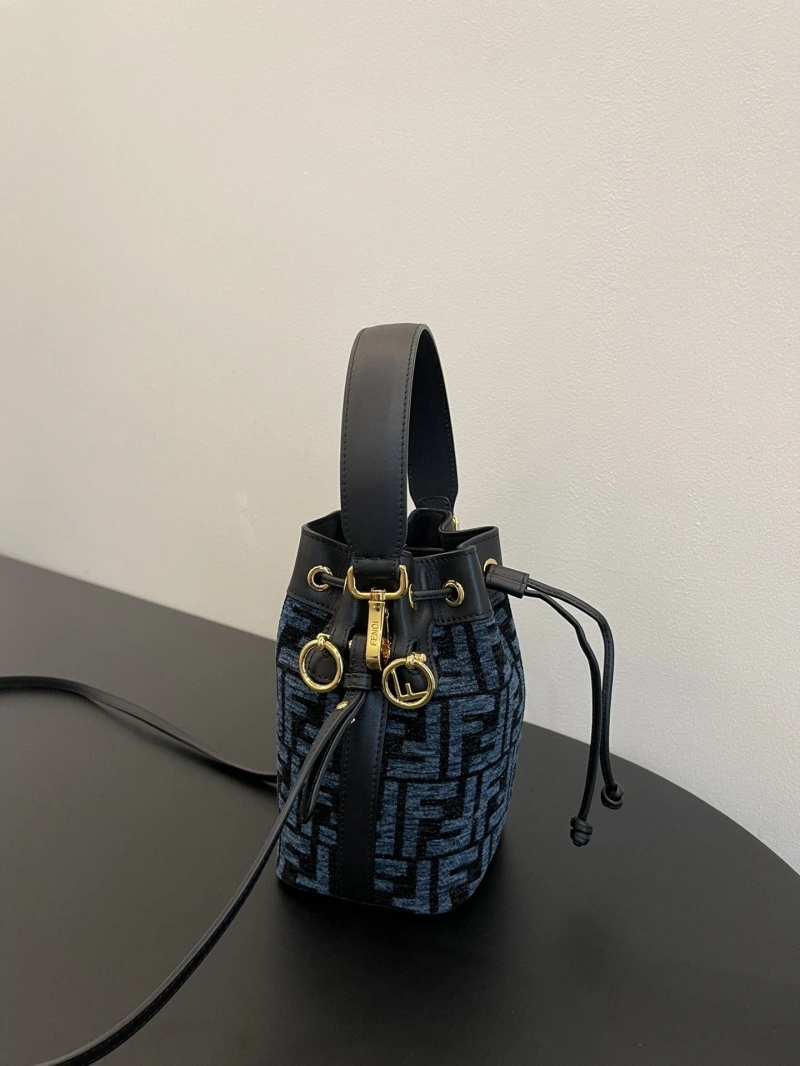 F**di bucket bags 4222c-0267