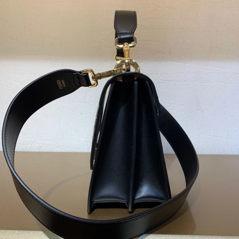 F**di baguette bags 4222c-0277