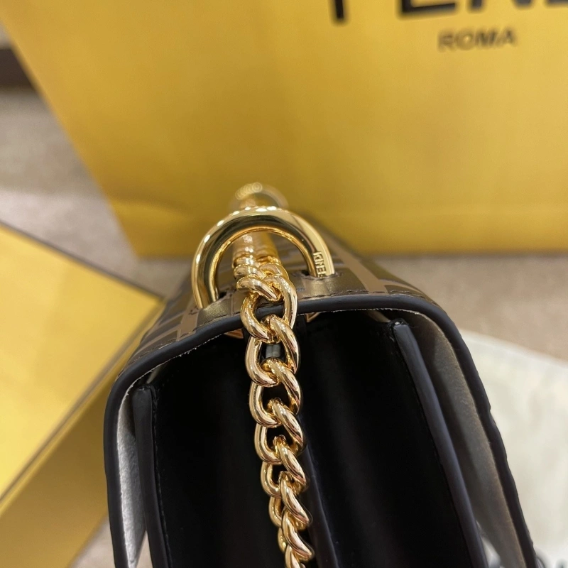 F**di baguette bags 4222c-0278