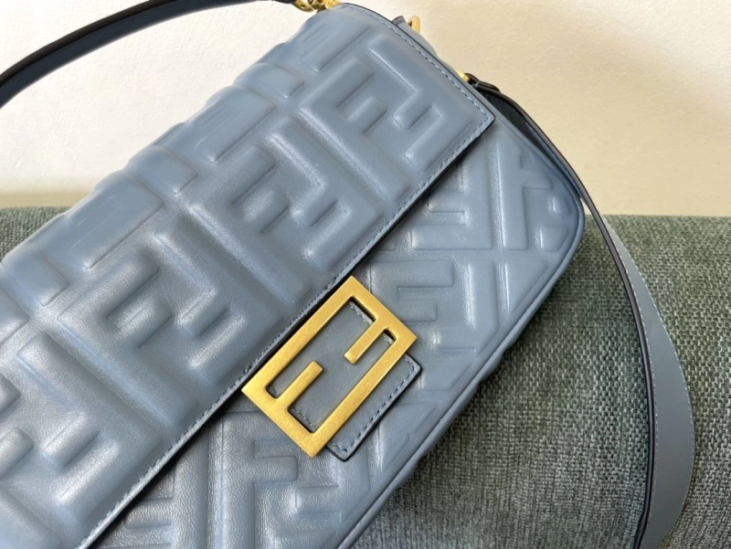 F**di baguette bags 4222c-0290