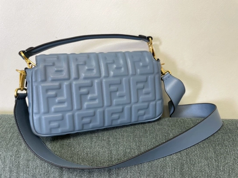 F**di baguette bags 4222c-0290